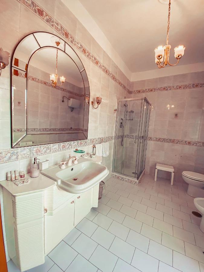 Palazzo Pascale Bed & Breakfast Casal Sottano Dış mekan fotoğraf